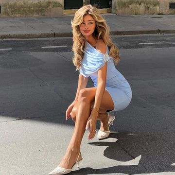 Elegant Solid-color Bodycon Dress - Image 3